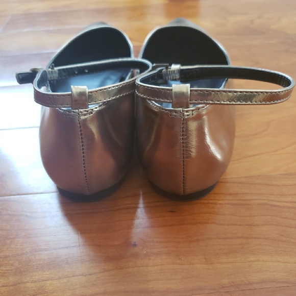 Gap Gold Pointed Toe Ankle Strap Ballet Flats - Picture 4 of 7